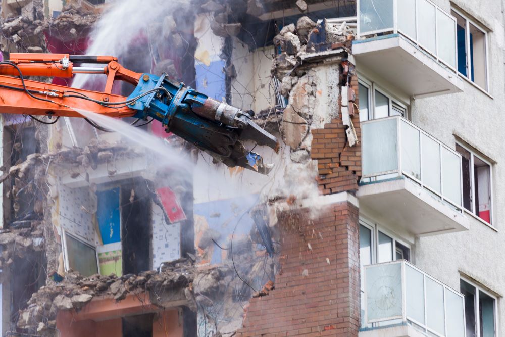 Maximizing Safety Protocols in Industrial Demolition Services