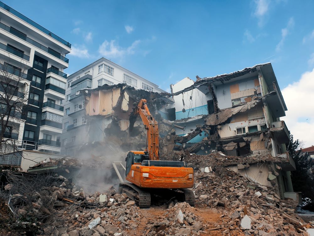 Demolition Best Practices: Large-Scale Commercial Services